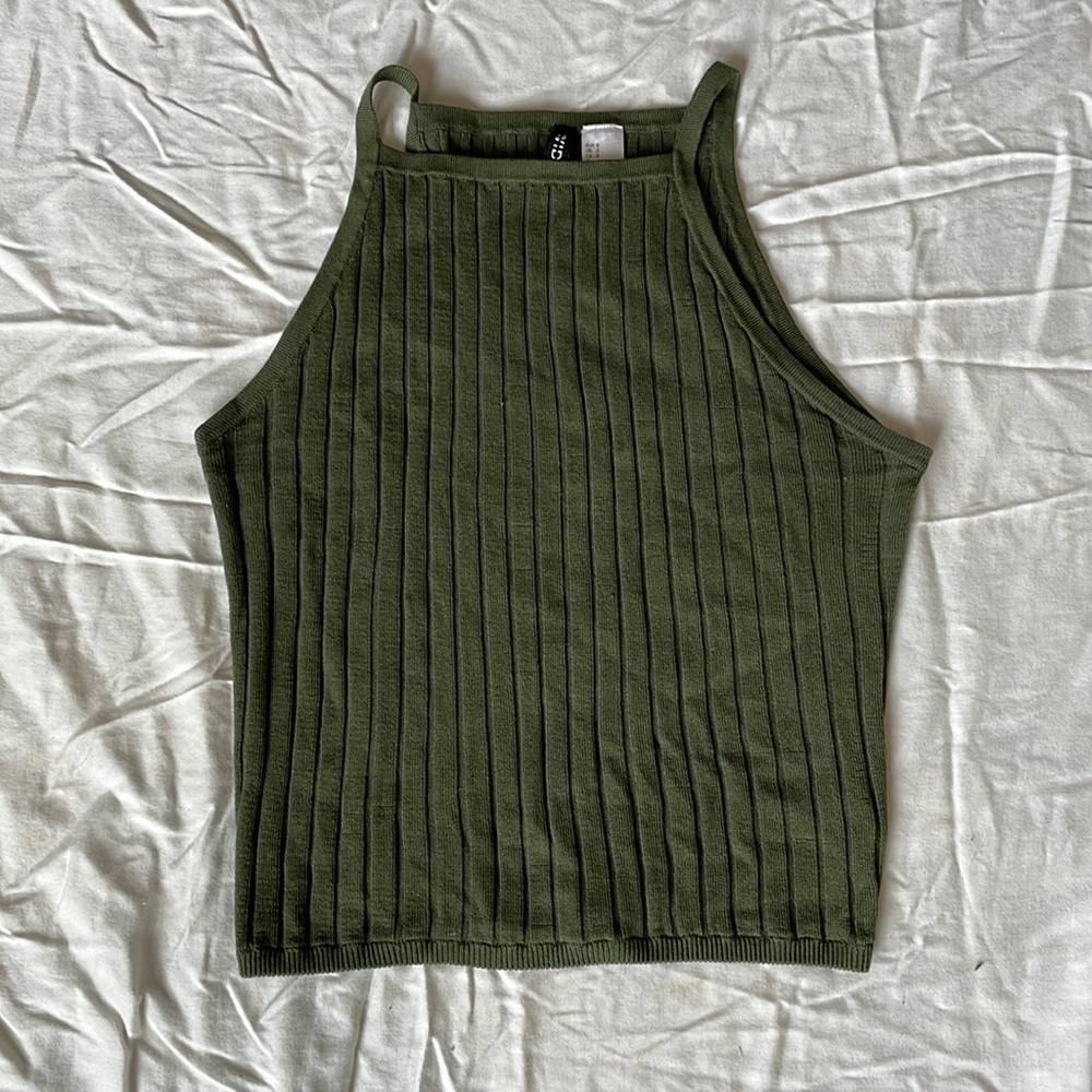 H&M green ribbed cropped halter tank top